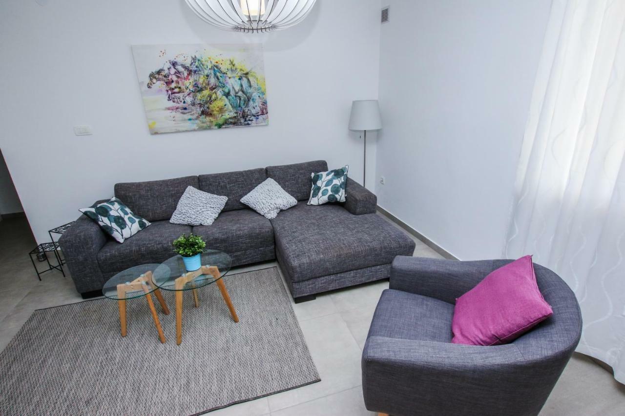 Family Beach Apartments ペロイ エクステリア 写真