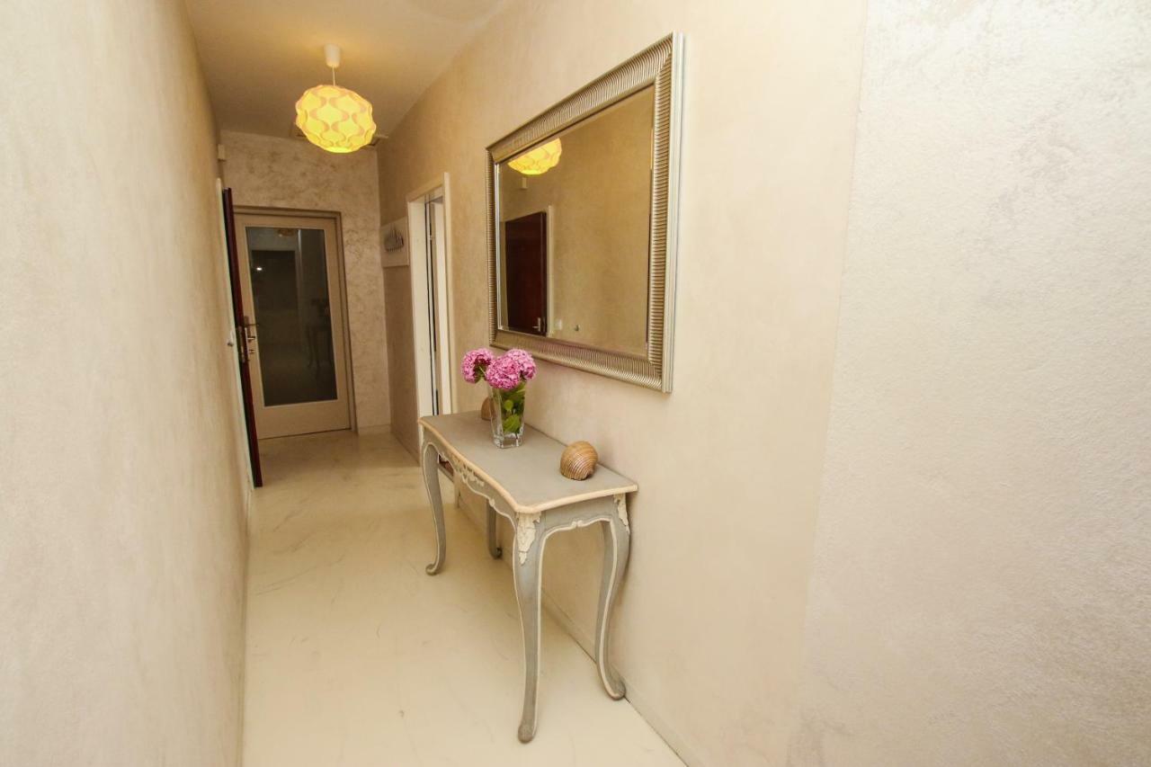 Family Beach Apartments ペロイ エクステリア 写真